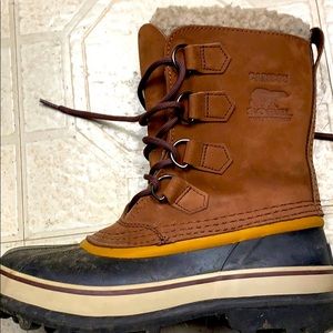Sorel caribou boots
